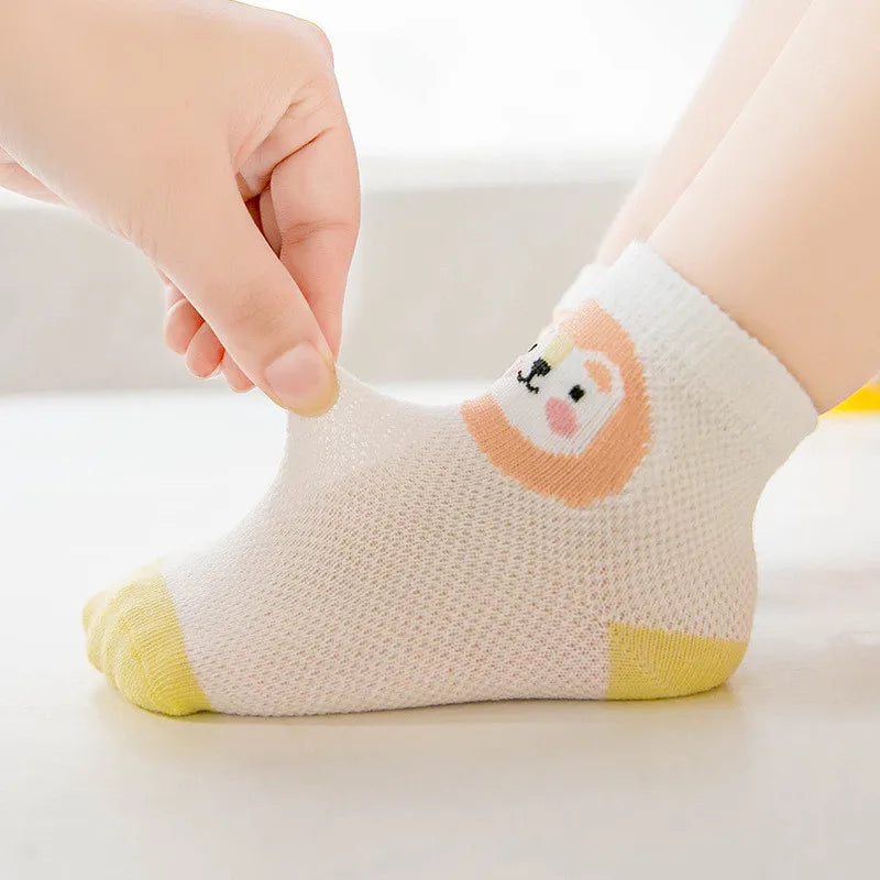 Soft cotton baby socks from Baby Bubble, 5-pack, featuring colorful, comfortable footwear for infants on a white background.