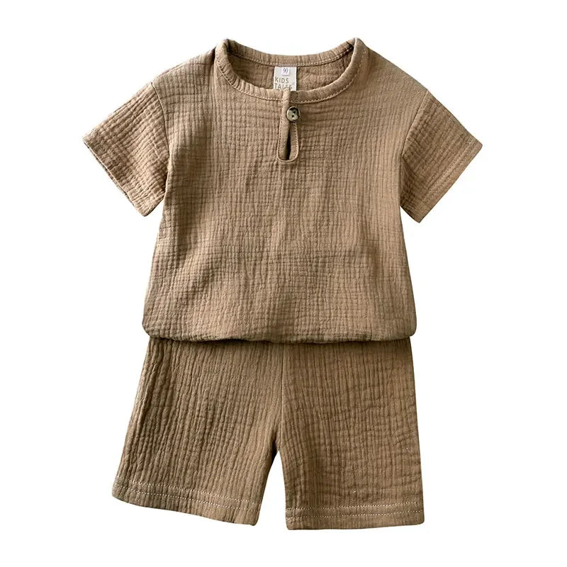 Kids cotton linen summer outfit by Baby Bubble, featuring breathable fabric and a comfortable, stylish design for warm weather.